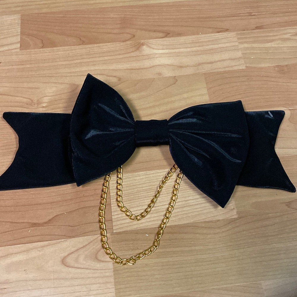Black Bow